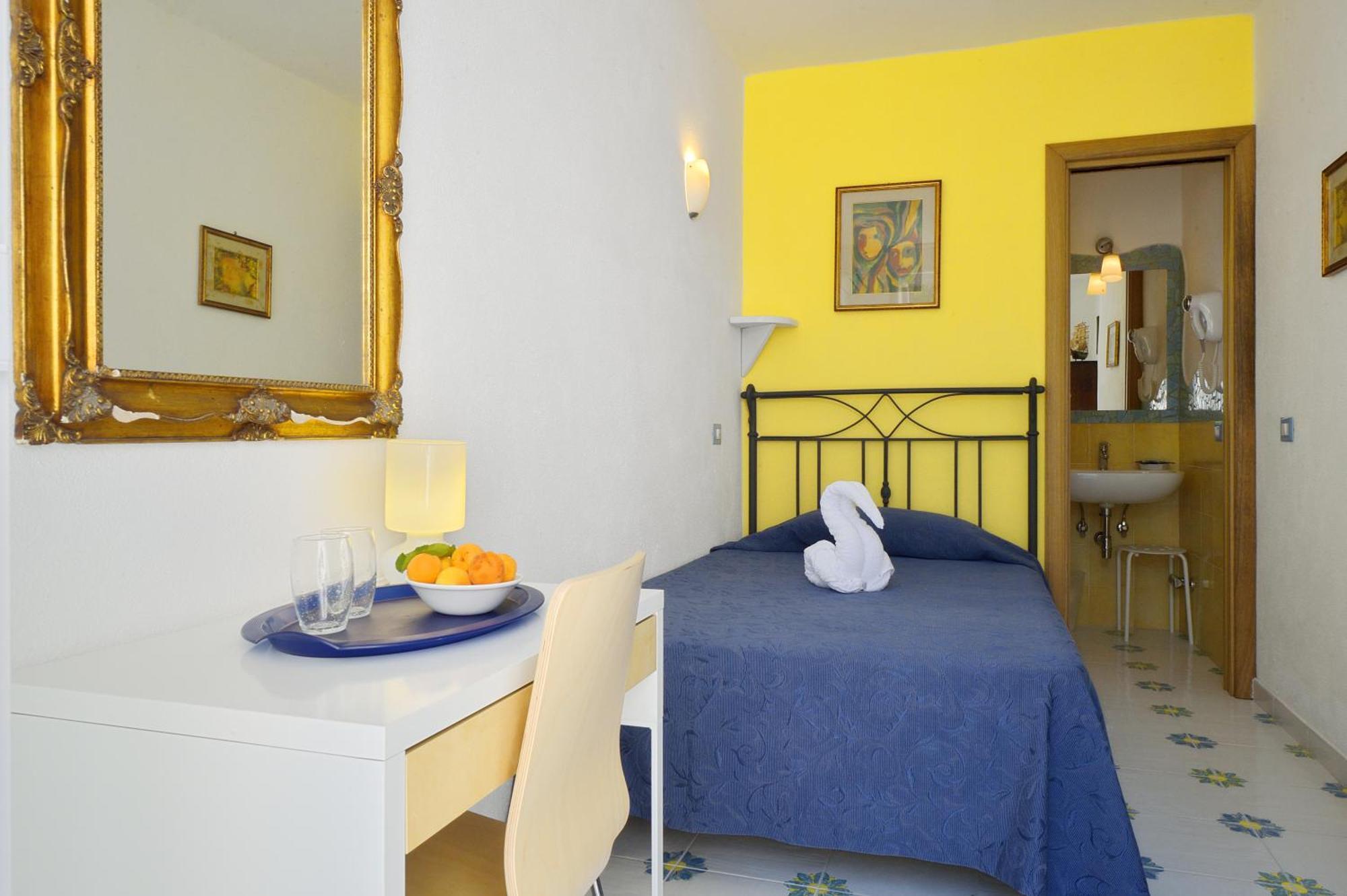 Bnb Le Isole Forio  Ruang foto